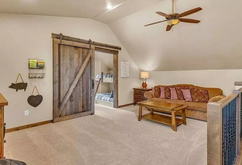 Caldera Cabin 6