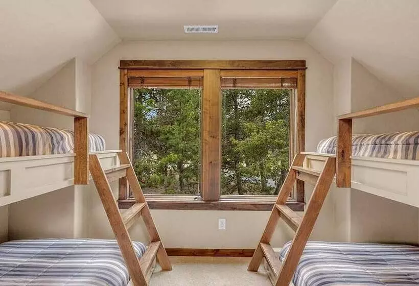 Caldera Cabin 6