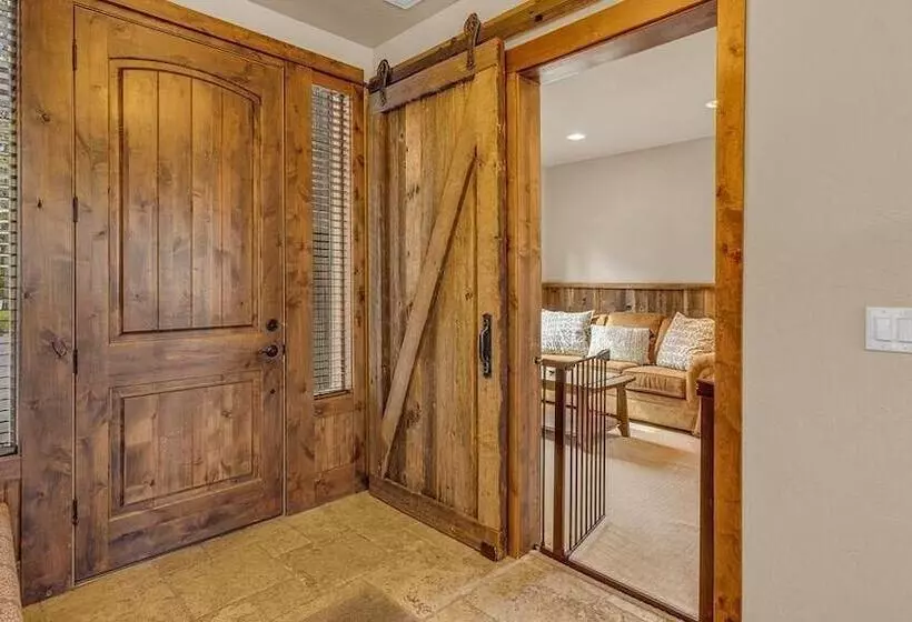 Caldera Cabin 6