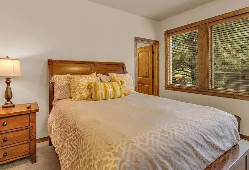 Caldera Cabin 6