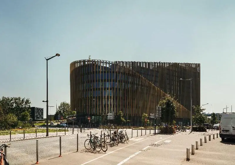 Edgar Suites Lille   Shake