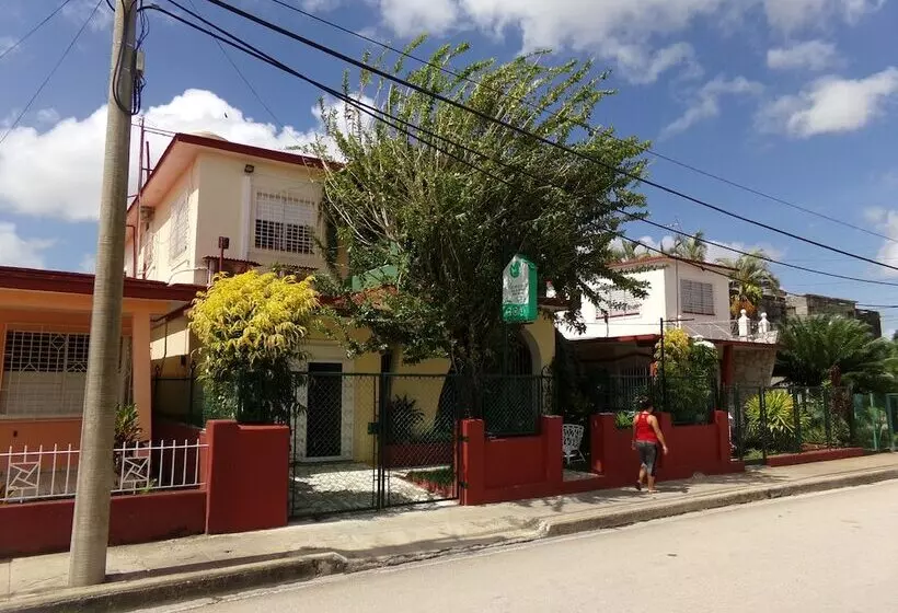 簡易ホテル Casa Yaneva