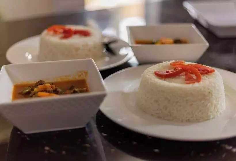 Sun City Amuzement Park Hotel Soroti