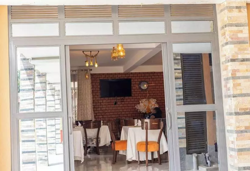 Sun City Amuzement Park Hotel Soroti