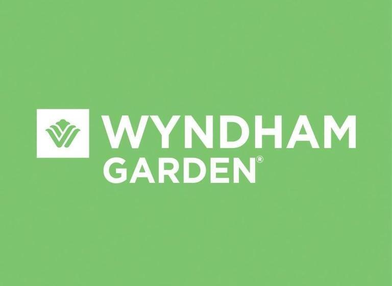 Hotel Wyndham Garden Louisville East