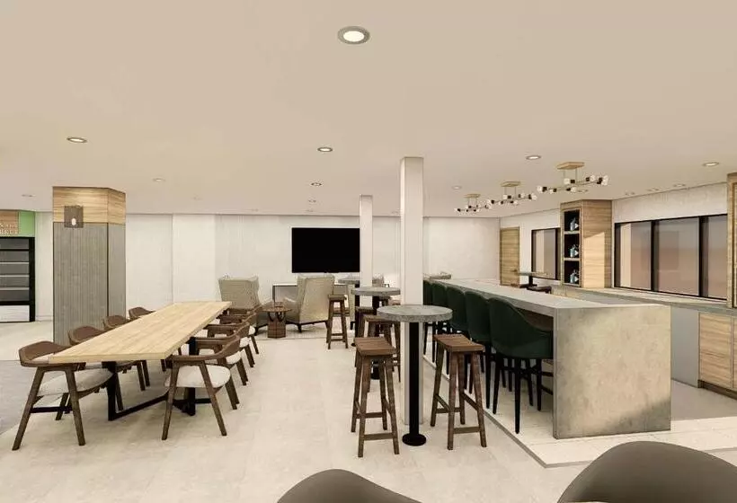 Hotelli Wyndham Garden Louisville East