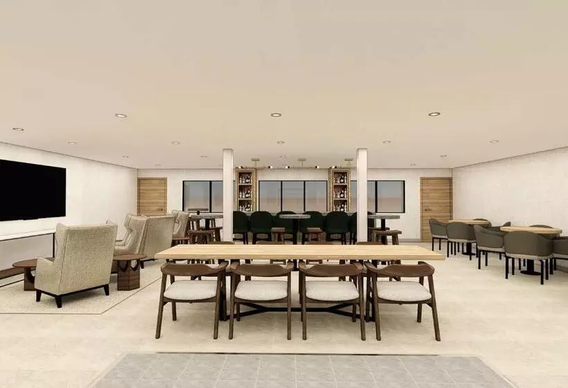 Hotelli Wyndham Garden Louisville East