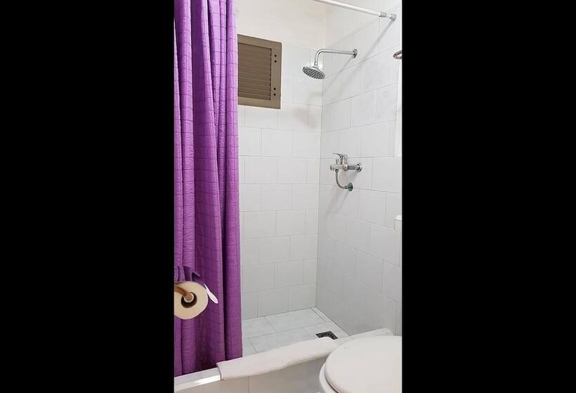 پانسیون Hostal Tito Y Vicky Trinidad