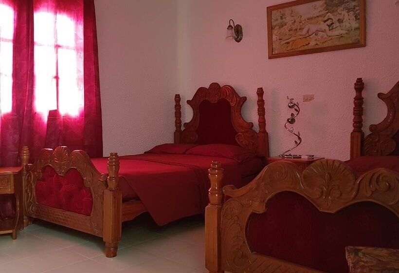 پانسیون Hostal Tito Y Vicky Trinidad