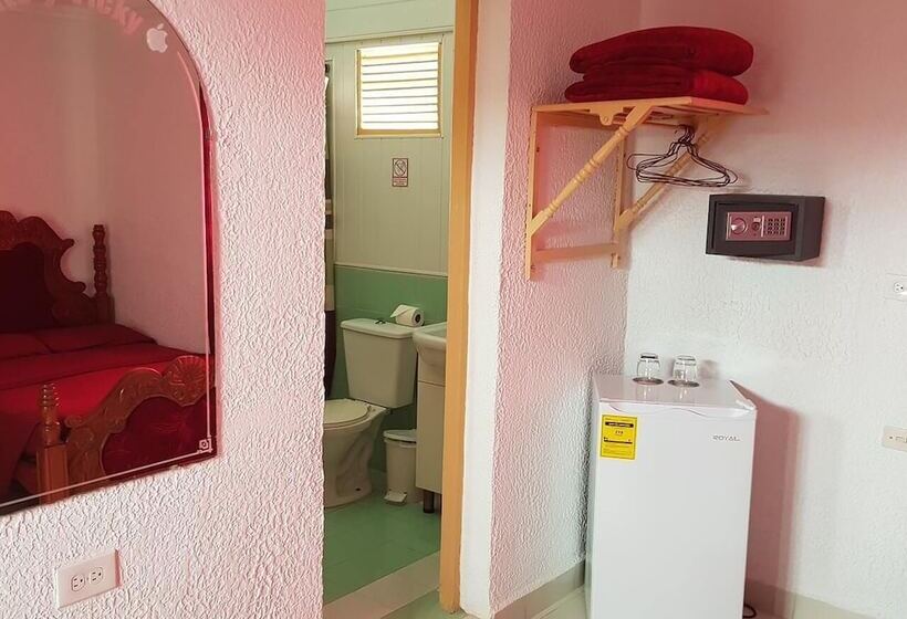 پانسیون Hostal Tito Y Vicky Trinidad