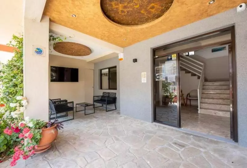 ペンション Milonas House Apartments