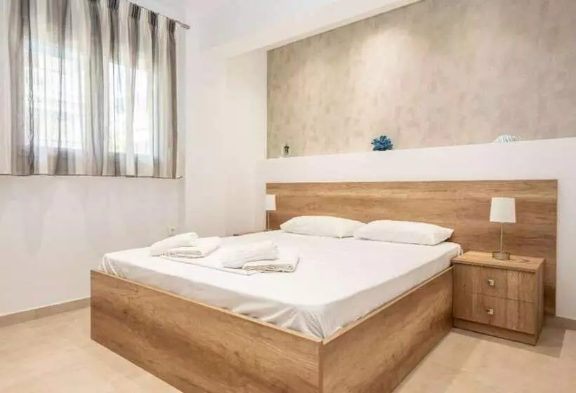 ペンション Milonas House Apartments