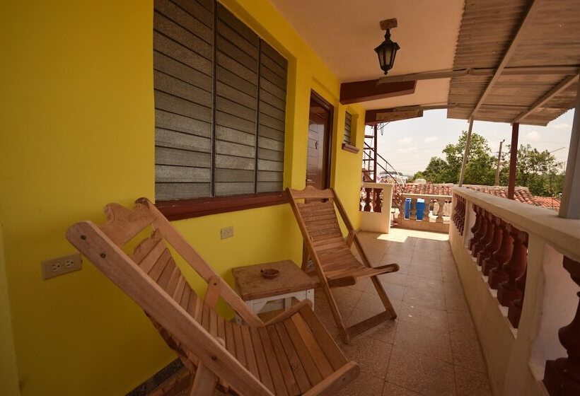 Hostal Dayana Y Frank