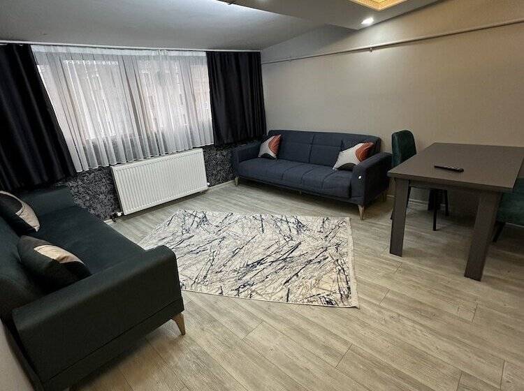 ホテル The Square 30