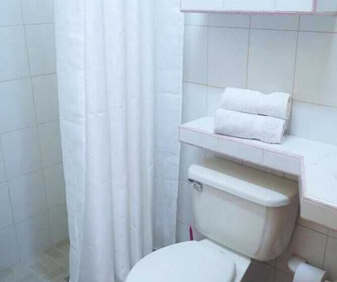 پانسیون Hostal La Isabela