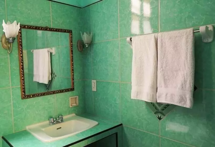 ペンション Hostal La Isabela