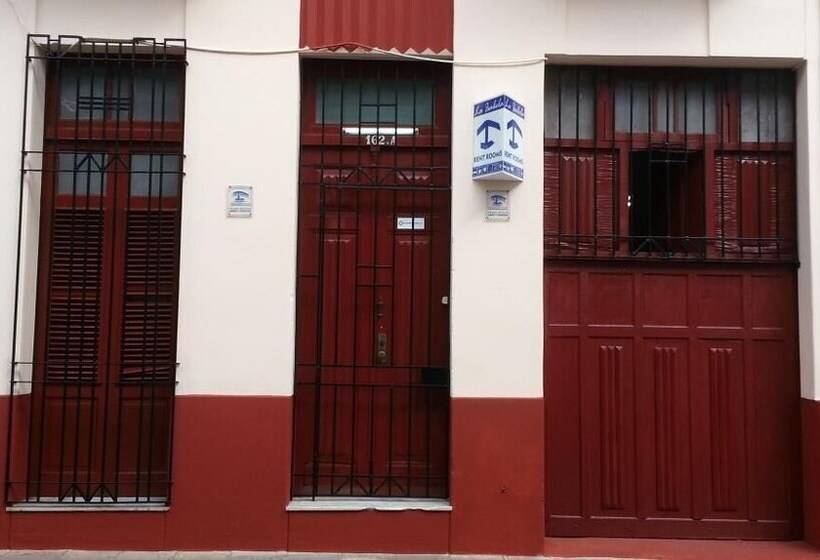 پانسیون Hostal La Isabela