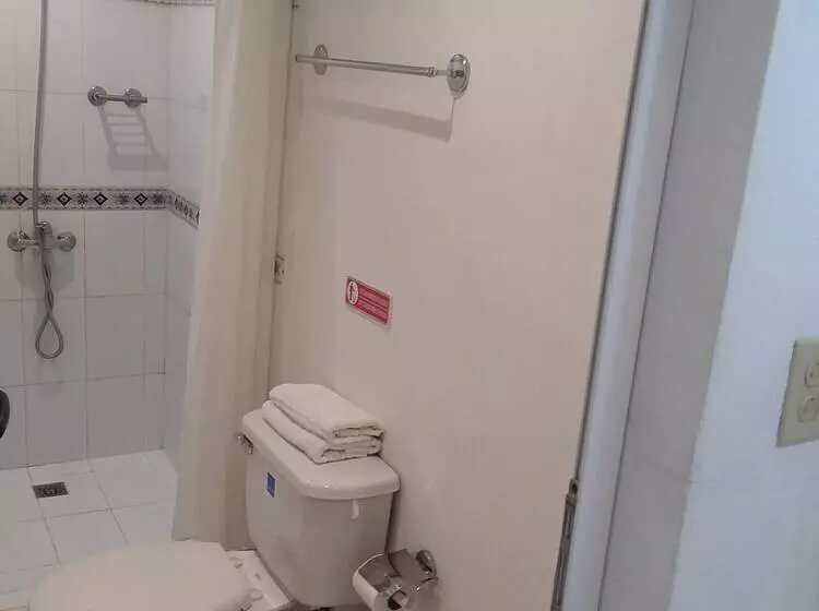 پانسیون Hostal Marina