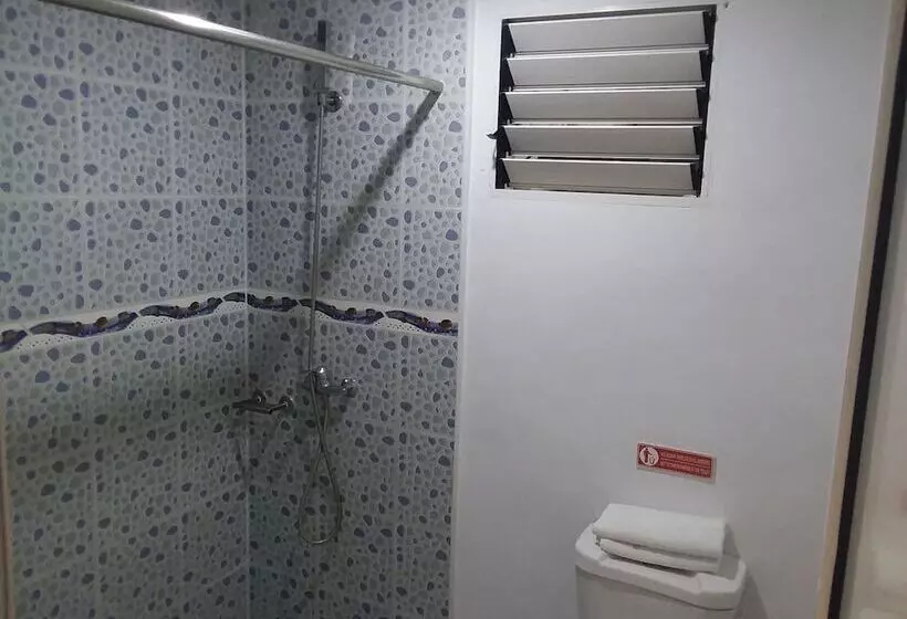 پانسیون Hostal Marina