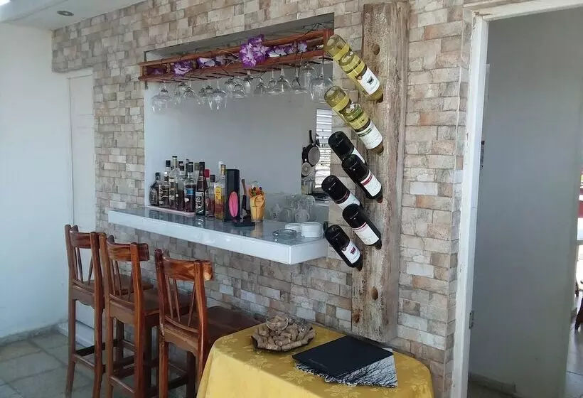 پانسیون Hostal Marina