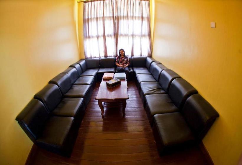 Amazing Chaung Tha Resort