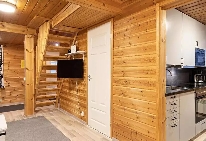 Arctic River Resort