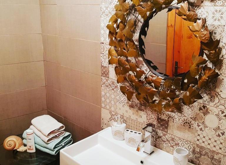 تختخواب و صبحانه Sunshine Court