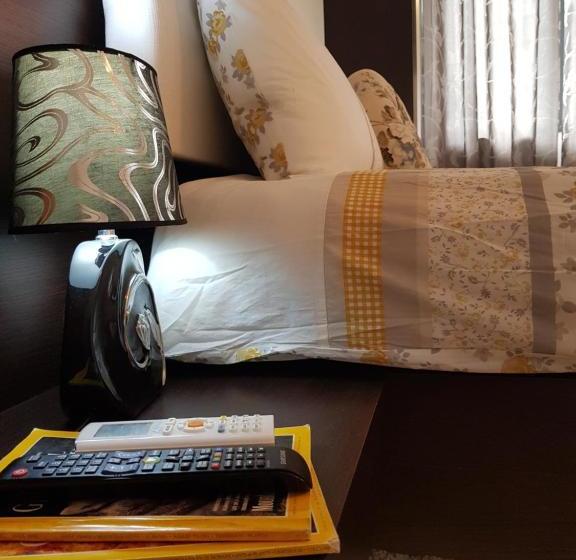 تختخواب و صبحانه Sunshine Court