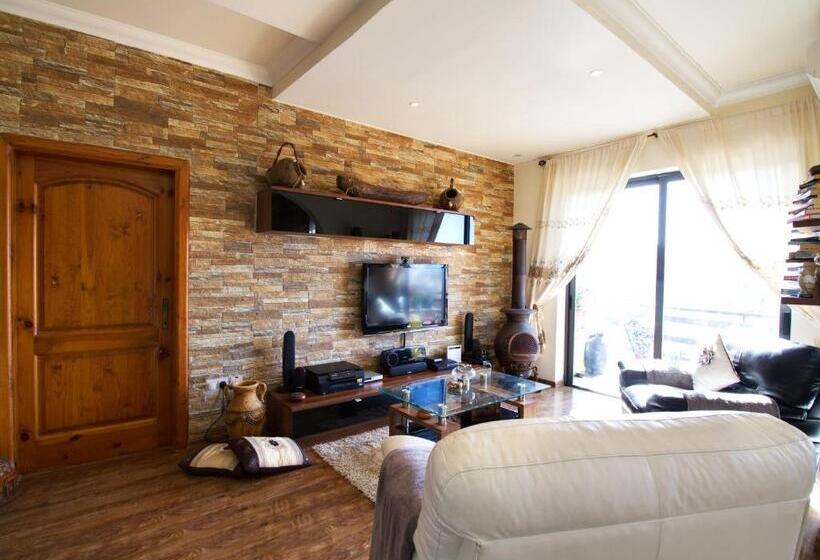 تختخواب و صبحانه Sunshine Court