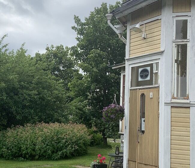 Bed and Breakfast Wanhan Apteekin Majatalo