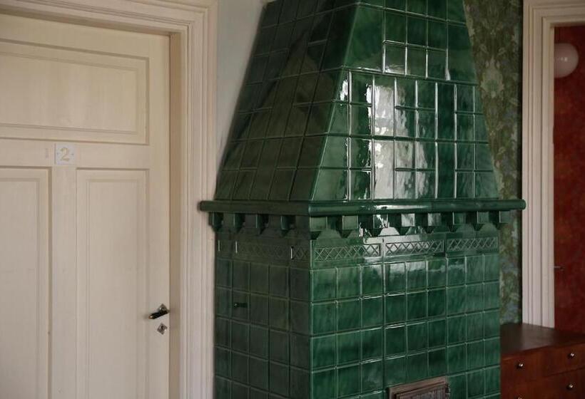 Bed and Breakfast Wanhan Apteekin Majatalo