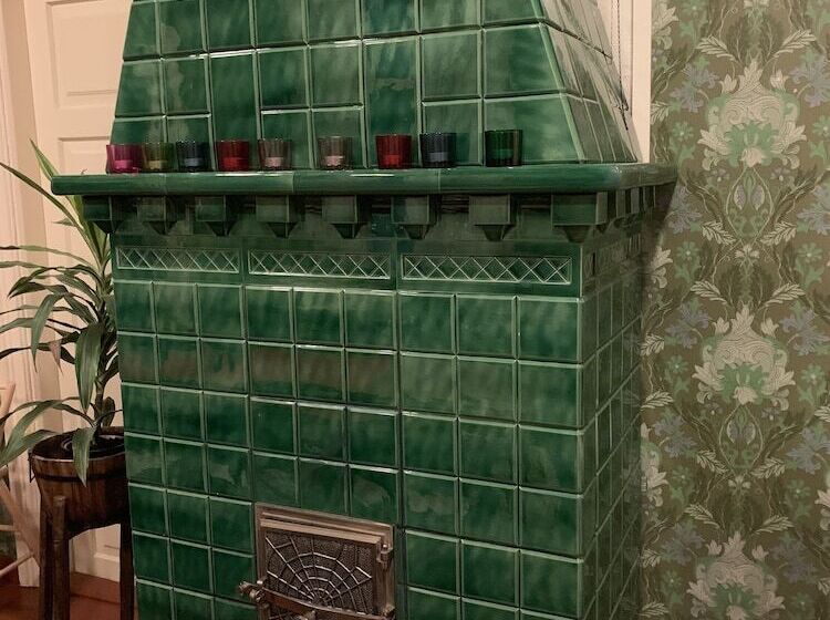 Bed and Breakfast Wanhan Apteekin Majatalo