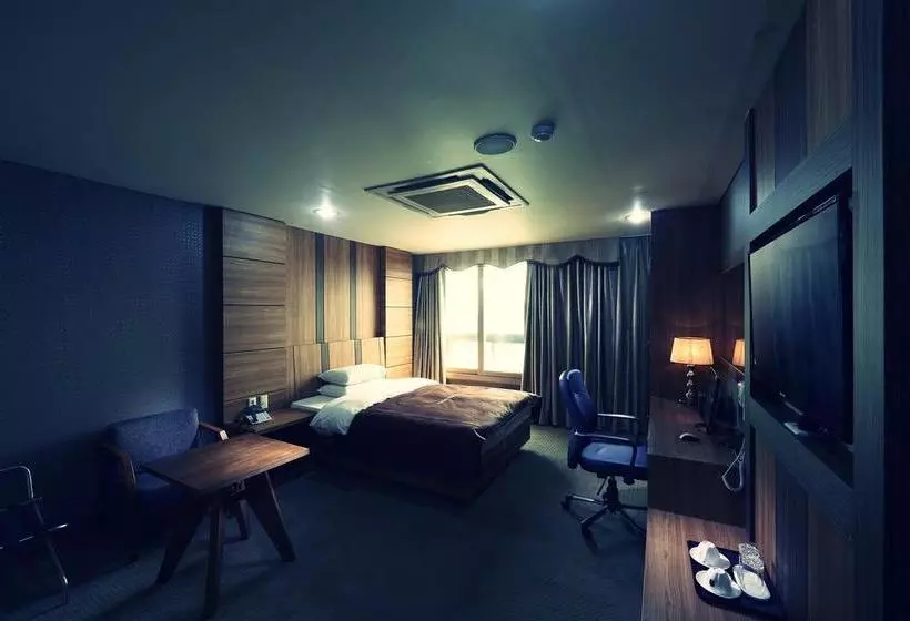 ホテル Benikea Premier Siheung