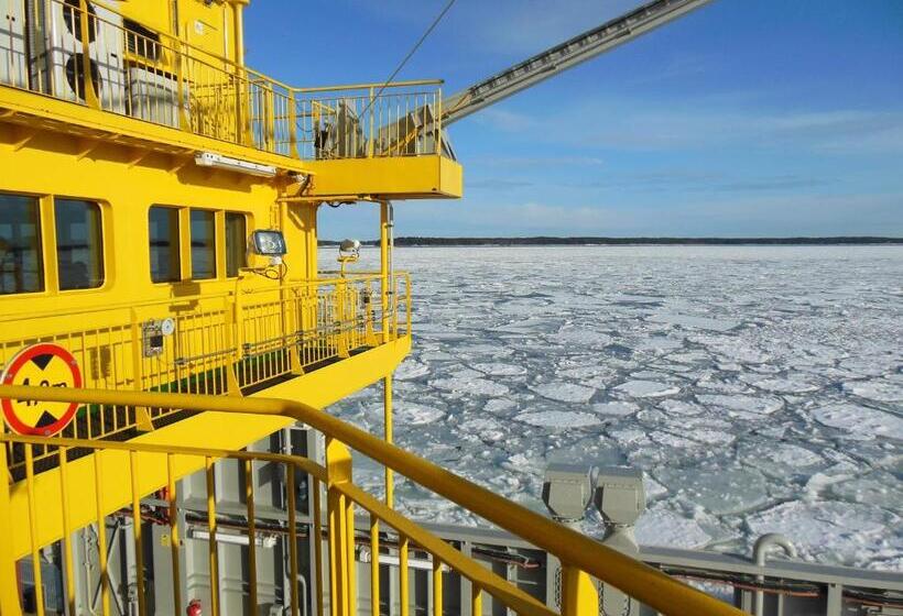 ホテル & Cafe Lanterna