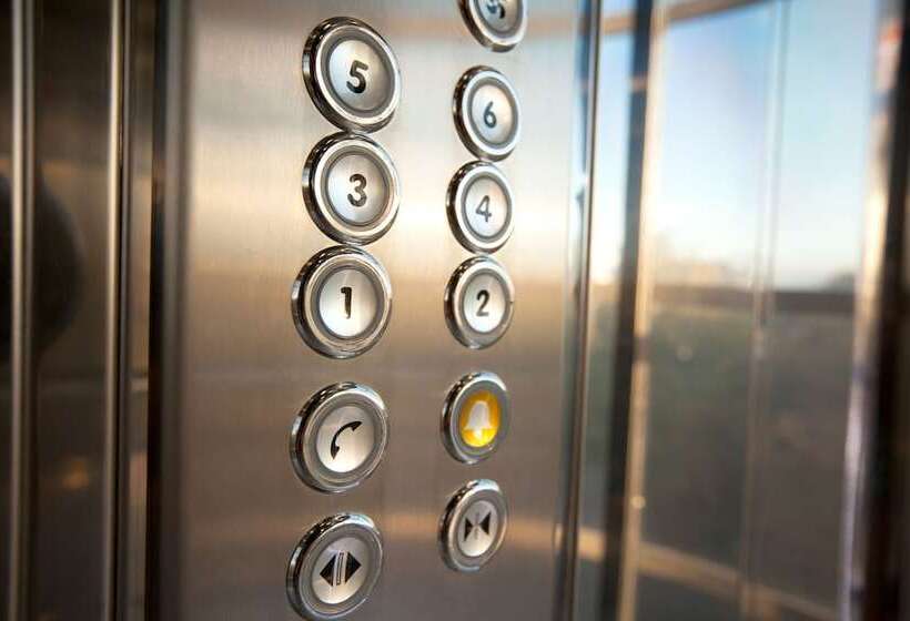 Отель Helicopter