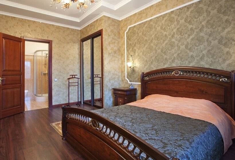 Отель Helicopter