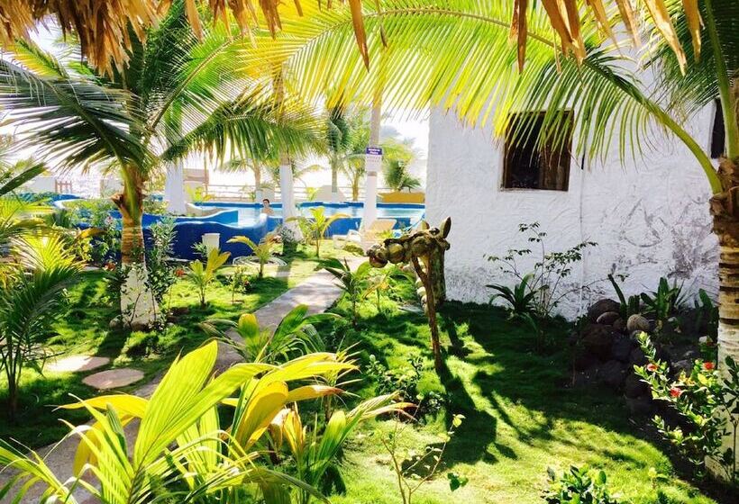 هتل Marbella Eco Lodge