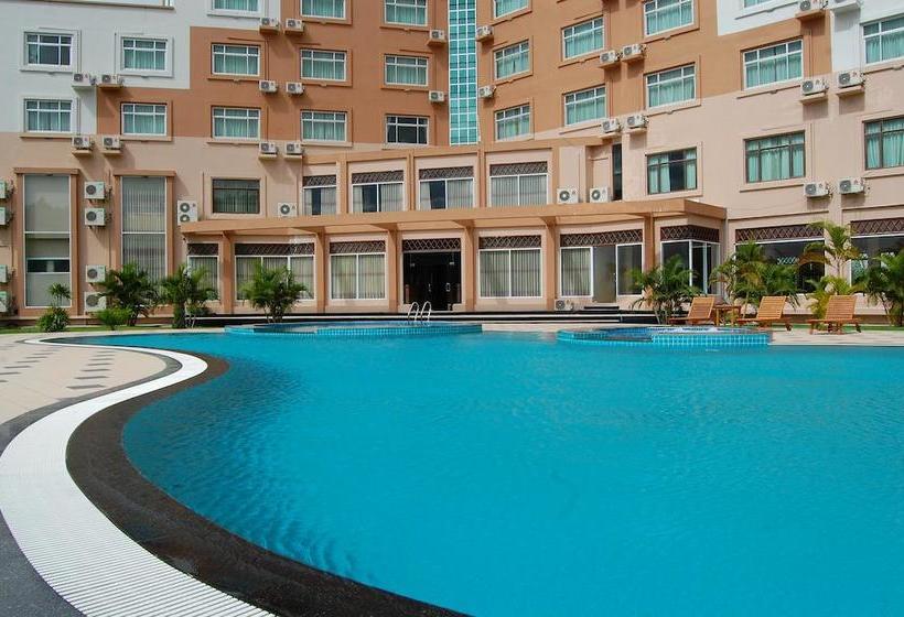 هتل Oattara Thiri