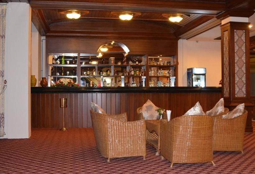 هتل Oattara Thiri