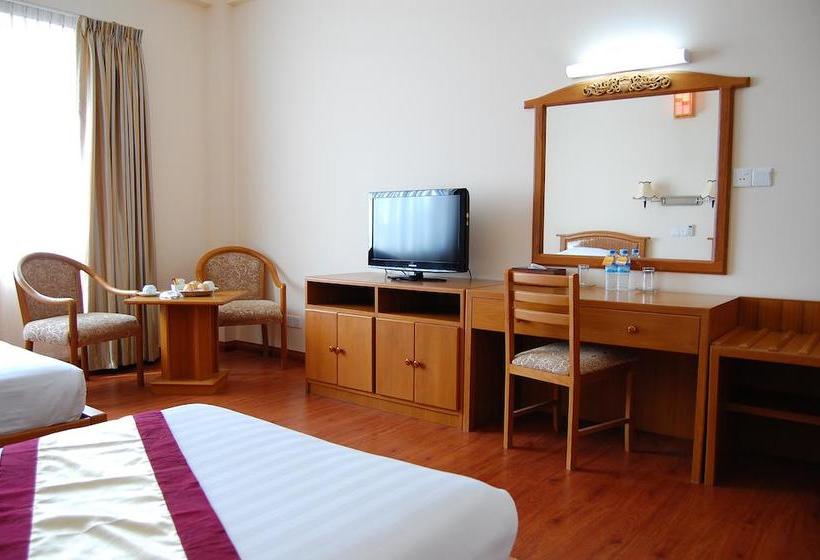 هتل Oattara Thiri