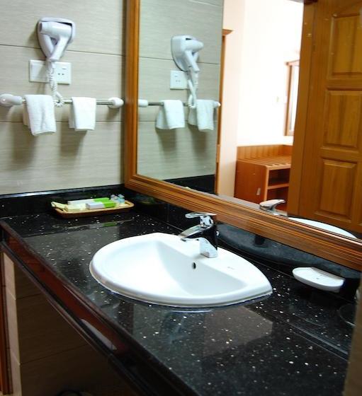 هتل Oattara Thiri