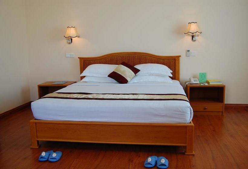 هتل Oattara Thiri