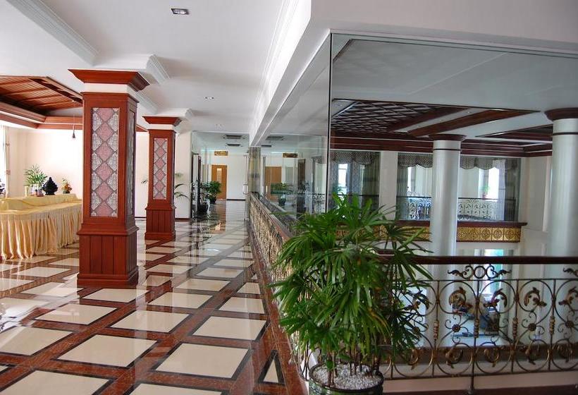 هتل Oattara Thiri