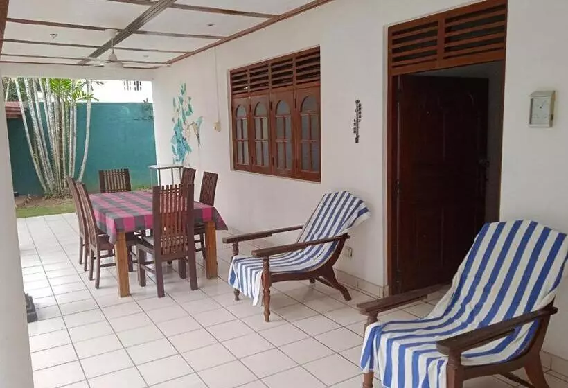 هتل White Bridge House & Resort