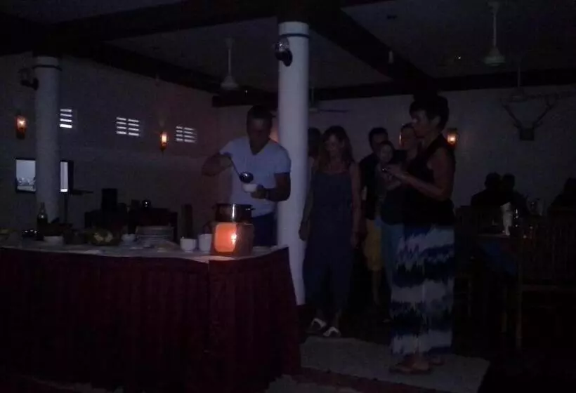 هتل White Bridge House & Resort