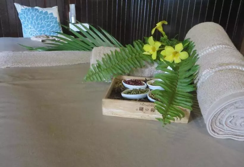 Melina Beach Resort