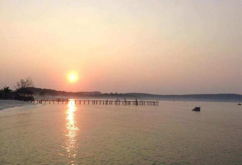 منتجع Sok San New Beach Bungalow