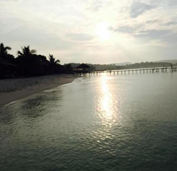 منتجع Sok San New Beach Bungalow