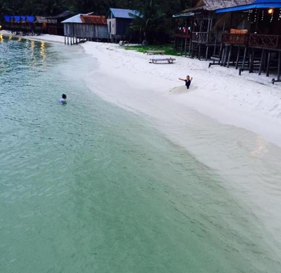 منتجع Sok San New Beach Bungalow
