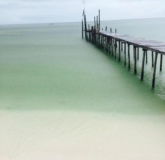 منتجع Sok San New Beach Bungalow